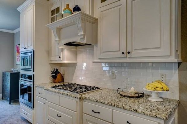 Comment décorer sa cuisine avec des couleurs qui éveillent les sens ?